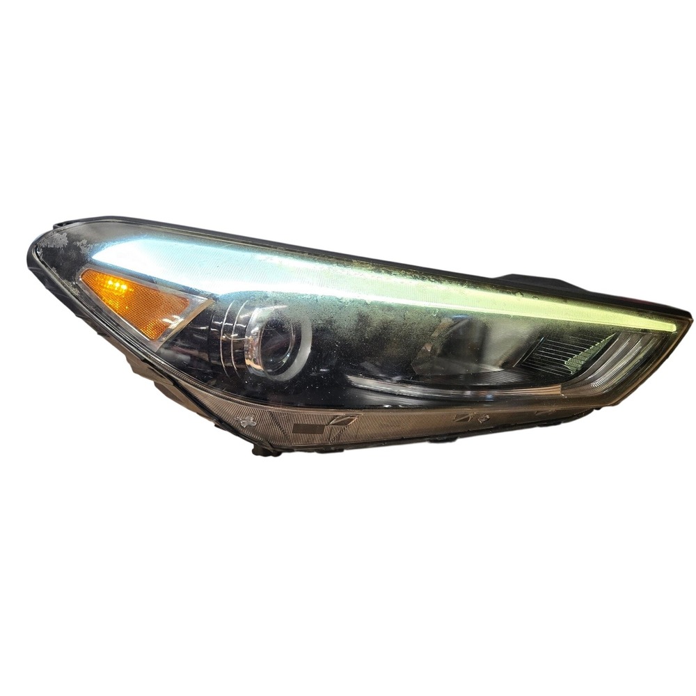 2016-2018 Hyundai Tucson RH Passenger Halogen Projector Headlight OEM J034H18